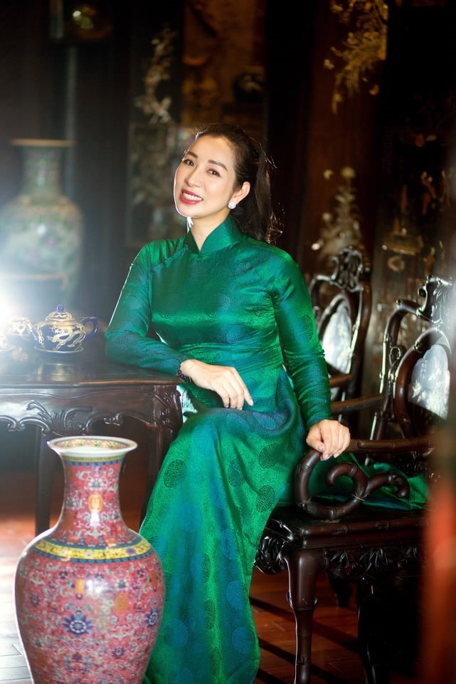 Nữ diễn viên Lương Chung Lan dành nhiều tâm huyết cho kênh Youtube quảng bá văn hoá, du lịch Việt Nam. Ảnh: NVCC
