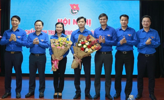 Ban Bí thư Trung ương Đoàn chúc mừng 2 nhân sự Nguyễn Phạm Duy Trang và Nguyễn Minh Triết.