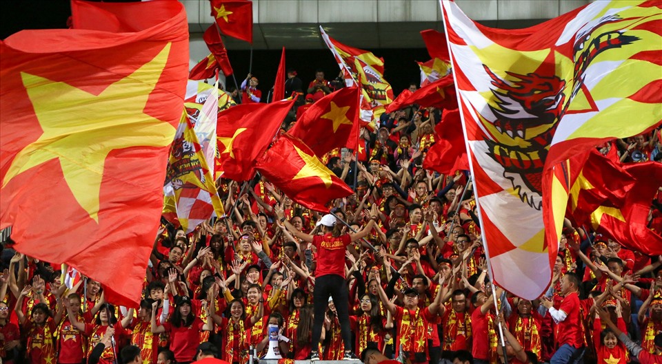 Tuyển Việt Nam sẽ gia tăng cơ hội giành điểm đầu tiên tại vòng loại World Cup 2022 nếu khán giả được vào sân Mỹ Đình. Ảnh: Mỹ Trang.