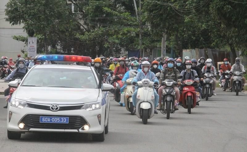 Đồng Nai đón người dân từ TPHCM về lại Đồng Nai. Ảnh: Hà Anh Chiến