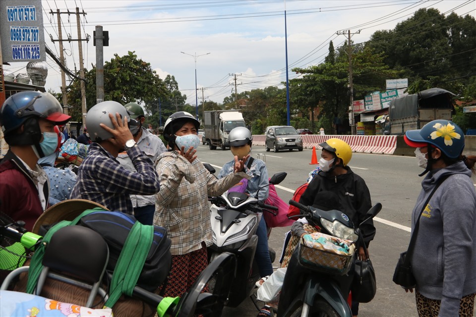 Tỉnh Bình Dương vận động người dân chưa về quê, tỉnh đang mở cửa, sẽ có việc làm cho người lao động.