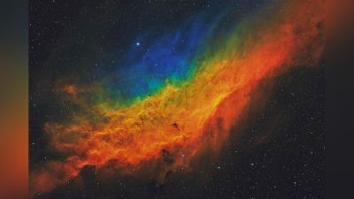 Nhiếp ảnh gia người Mỹ Terry Hancock đã chụp được bức ảnh này của tinh vân California từ Whitewater, Colorado, Mỹ. Bức ảnh đã giành được giải thưởng cao nhất trong hạng mục “Sao và Tinh vân” năm 2021 từ cuộc thi Nhiếp ảnh gia thiên văn của năm