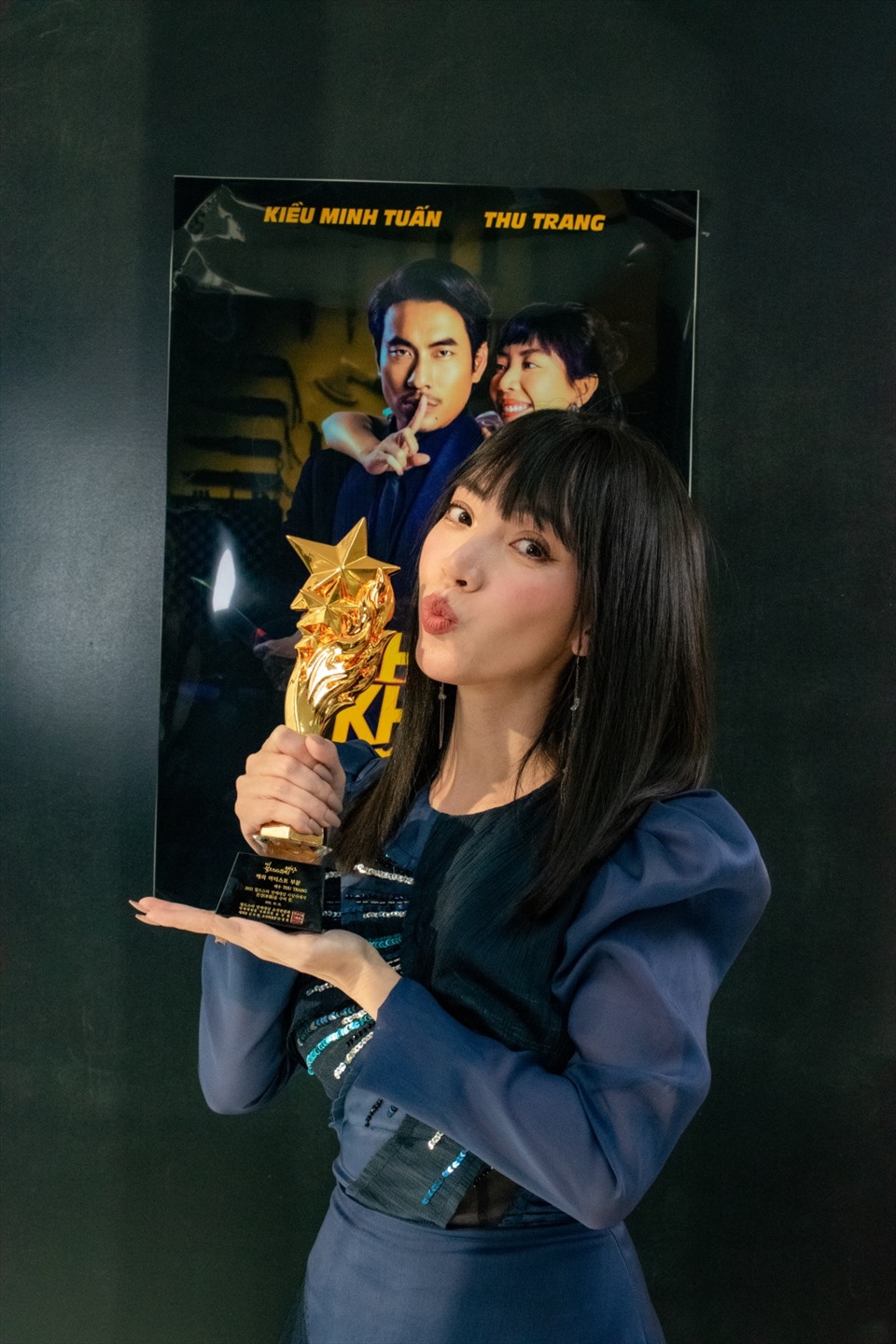 Ngoài diễn viên Xuân Nghị, diễn viên hài Thu Trang cũng nhận được giải thưởng “Nữ diễn viên quốc tế xuất sắc“. Ảnh: NVCC.