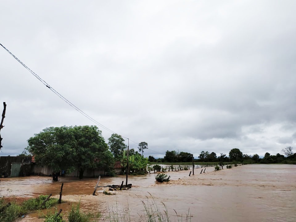 Hơn 1 tuần trước, một đợt mưa lũ quét qua đã gây thiệt hại nặng nề cho huyện vùng biên Ea Súp, tỉnh Đắk Lắk. Ảnh: B.T