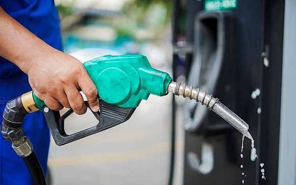 Giá xăng dầu 06/09: Tăng như vũ bão khi nguồn cung bị thắt chặt