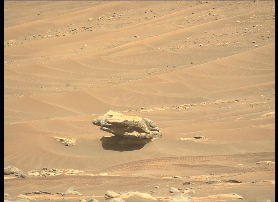 Bức ảnh này được bình chọn là ảnh đẹp nhất trong tuần (17-23.10) do tàu thám hiểm Perseverance chụp trên sao Hỏa. Ảnh: NASA