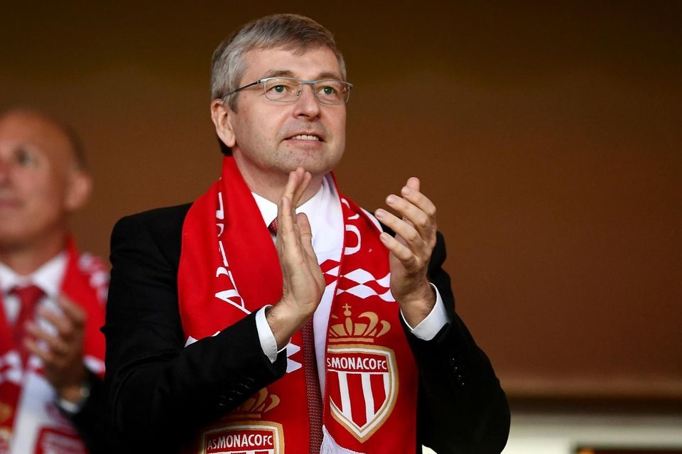10. Dmitry Rybolovlev (Monaco): 5,776 tỉ Euro. Doanh nhân và nhà đầu tư người Nga. Rybolovlev trở thành Chủ tịch câu lạc bộ bóng đá AS Monaco năm 2011.
