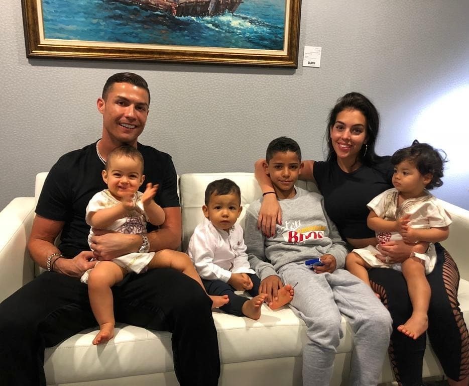 Siêu sao người Bồ Đào Nha hiện đã là ông bố 4 con. Ảnh: Instagram