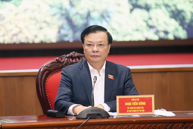 Bí thư Thành ủy Hà Nội Đinh Tiến Dũng phát biểu tại buổi làm việc.
