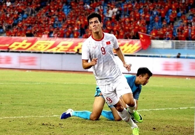 Nguyễn Tiến Linh là cái tên nổi bật nhất còn tuyển Việt Nam từng góp mặt ở trận thắng U22 Trung Quốc cách đây hơn 2 năm. Ảnh: VFF.
