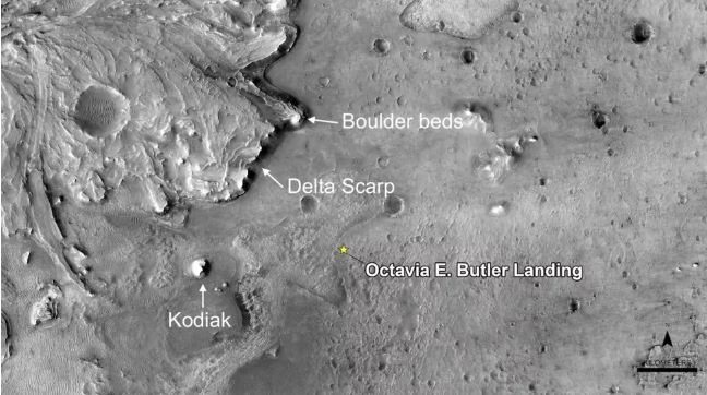 Ảnh sao Hỏa từ máy ảnh HiRISE trên tàu quỹ dạo sao Hỏa cho thấy miệng núi lửa Jezero và địa điểm hạ cánh của tàu Perseverance được đặt tên không chính thức là Octavia E. Butler. Ảnh: NASA