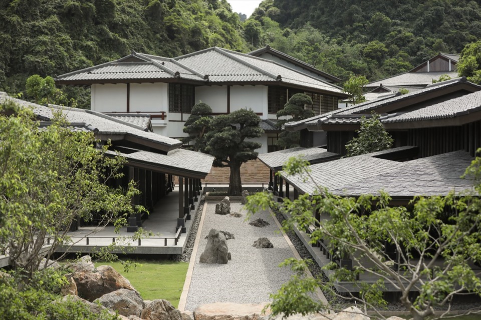 Khu tắm khoáng riêng tư tại Yoko Onsen Quang Hanh. Ảnh: Hà