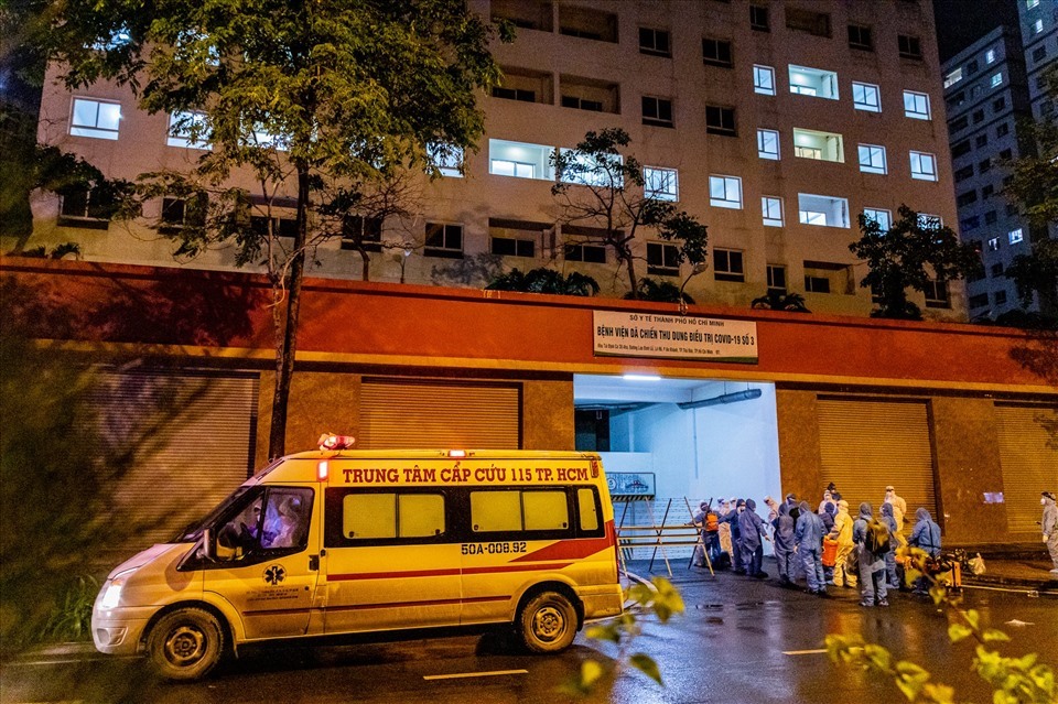 Bệnh viện dã chiến thu dung số 3 tại TPHCM đi vào hoạt động vào chiều 7.7. Ảnh: Anh Tú.
