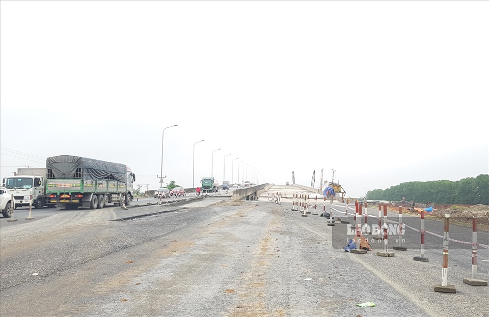 Dự án thành phần cao tốc Bắc - Nam, đoạn Cao Bồ - Mai Sơn là một trong những dự án trọng điểm quốc gia, được Bộ Giao thông vận tải (GTVT) giao cho Sở GTVT tỉnh Ninh Bình làm chủ đầu tư. Ảnh: NT