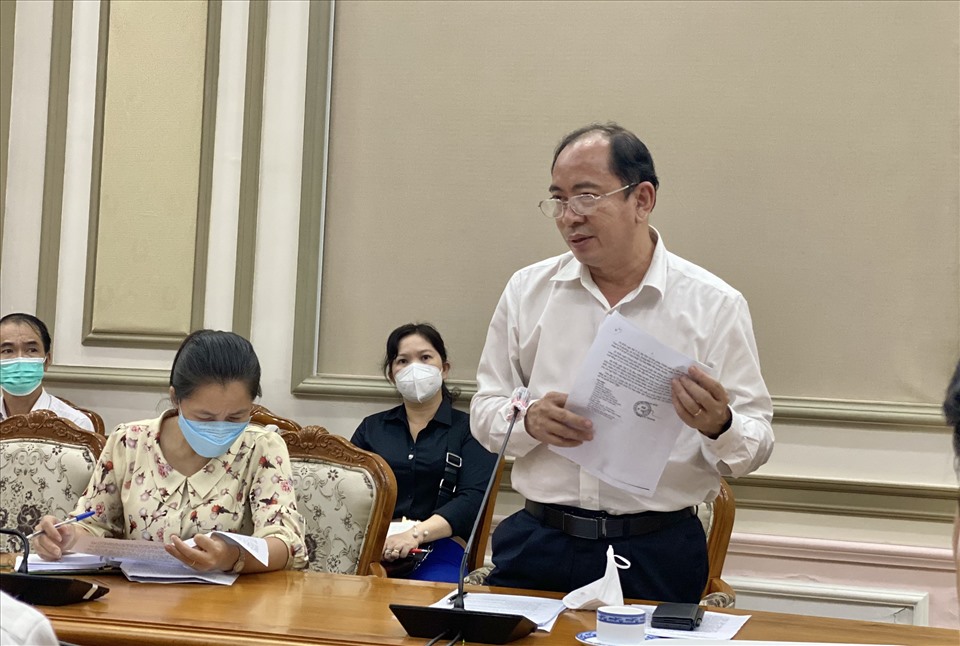 Giám đốc Sở Y tế TP.HCM Tăng Chí Thượng tại buổi khảo sát. Ảnh: Nguyễn Ly