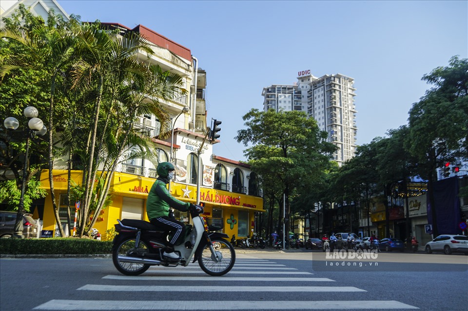 Bà Phạm Thị Lan Anh - Trưởng phòng Quản lý Di sản Văn hóa, Sở Văn hóa Thể thao Hà Nội cho biết, hiện hồ sơ đề xuất đặt tên đường phố Hà Nội theo tên của cố nhà thơ - nhà viết kịch Lưu Quang Vũ và nhà thơ Xuân Quỳnh đã được Sở Văn hóa Thể thao Hà Nội hoàn tất, gửi lên UBND thành phố Hà Nội để trình HĐND thành phố.