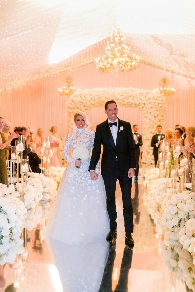 Paris Hilton có một đám cưới đẹp như mơ - điều mà cô luôn mong ước bấy lâu. Ảnh: Xinhua