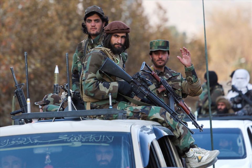 Taliban duyệt binh ở Kabul hôm 14.11. Ảnh: CGTN