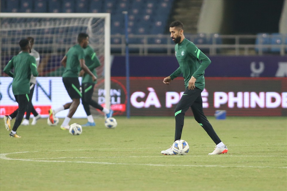 Salman Al-Faraj - cầu thủ nhận được sự quan tâm nhiều nhất bên phía đội tuyển Saudi Arabia, các cầu thủ của đội tuyển Việt Nam cần phải dè chừng với cầu thủ này.