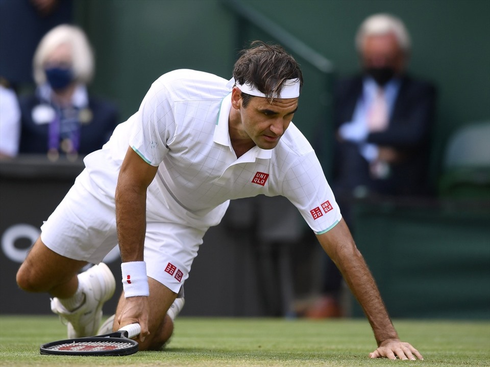 Vấn đề ở đầu gối và thể lực khi tuổi đã cao khiến tay vợt người Thụy Sĩ duy trì phong độ cũng như lỡ nhiều giải đấu thời gian qua. Ảnh: Wimbledon