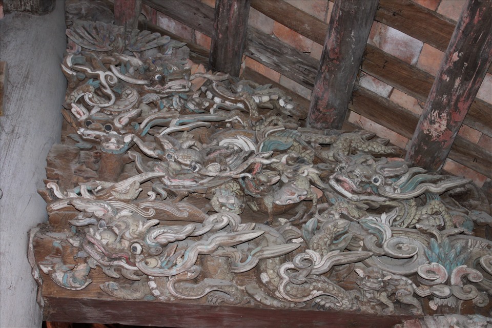 Chạm rồng ở đình Công Đồng ở xã An Mỹ, Bình Lục, Hà Nam.