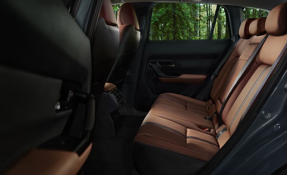 Thiết kế nội thất hàng ghế phía sau của Mazda CX-50. (Nguồn: Mazda)