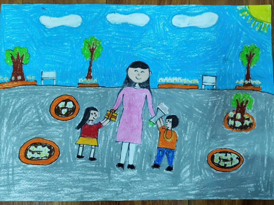 Con trai học lớp 4 của chị Tình vẽ tranh tặng thầy cô nhân ngày 20.11. Ảnh: NVCC.