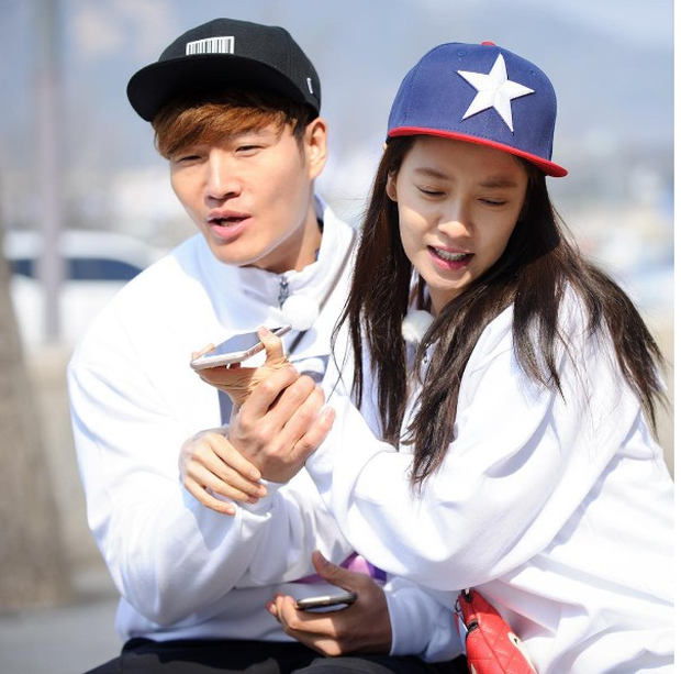 Sau khi Gary rời đi, Song Ji Hyo được dàn dựng “loveline” với Kim Jung Kook ở Running Man. Ảnh: Newsen