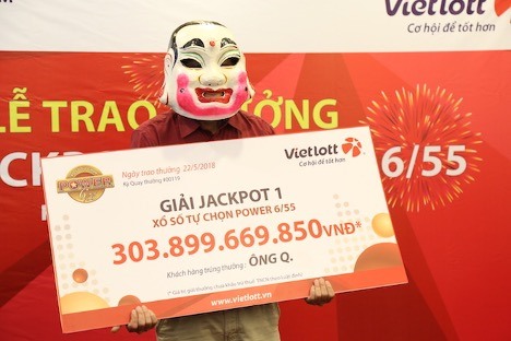 Người sở hữu Jackpot “khủng” nhất lịch sử với trị giá gần 304 tỉ đồng.
