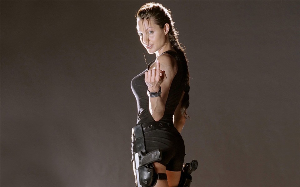 Nữ diễn viên trở nên nổi tiếng toàn cầu sau khi vào vai Lara trong “Lara Croft: Tomb Raider”. Ảnh: Xinhua