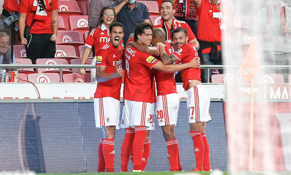Benfica sẽ lấy cảm hứng ở trận thắng Barca mang đến Allianz Arena. Ảnh: AFP.