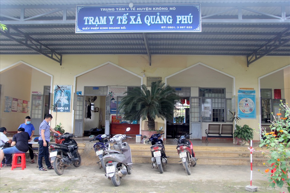 Trạm y tế ở xã Quảng Phú, huyện Krông Nô được xây dựng lâu đời, nay xuống cấp, chật chội. Ảnh: Phan Tuấn