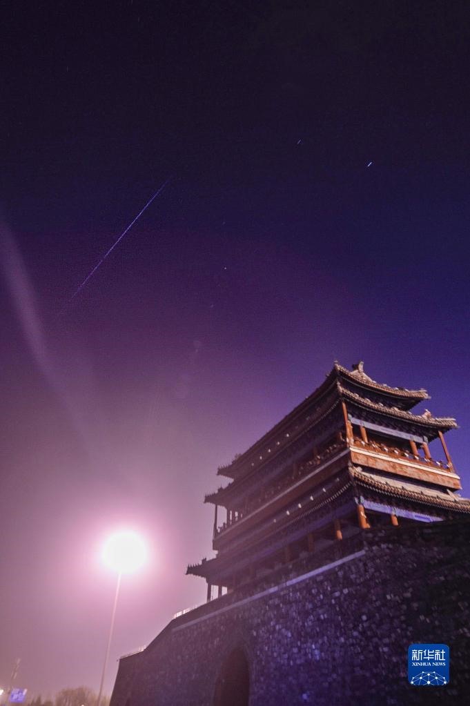 Trạm vũ trụ Trung Quốc bay ngang qua bầu trời. Ảnh: Tân Hoa Xã