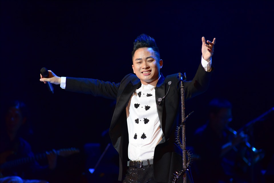 Ca sĩ Tùng Dương sẽ có những giây phút trải lòng trong chương trình “Con đường âm nhạc” tháng 11. Ảnh: NVCC