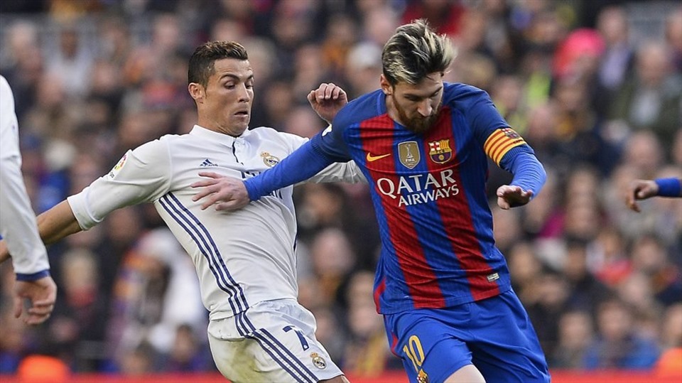 Messi vs Ronaldo khi còn là địch thủ ở LaLiga. Ảnh: Sillyseason.com
