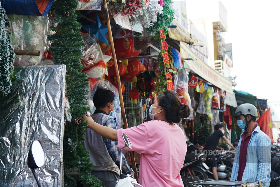 Chợ Giáng sinh lớn nhất TPHCM \