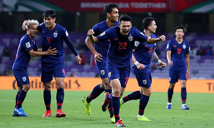 Tuyển Thái Lan với mục tiêu “lật đổ” ngôi vương của tuyển Việt Nam tại AFF Cup. Ảnh: FAT