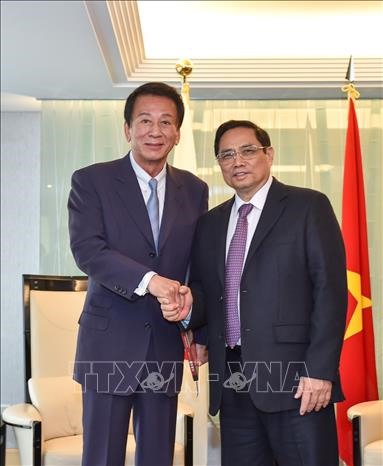 Thủ tướng Phạm Minh Chính tiếp cựu Đại sứ đặc biệt Việt Nam - Nhật Bản Sugi Ryotaro. Ảnh: TTXVN