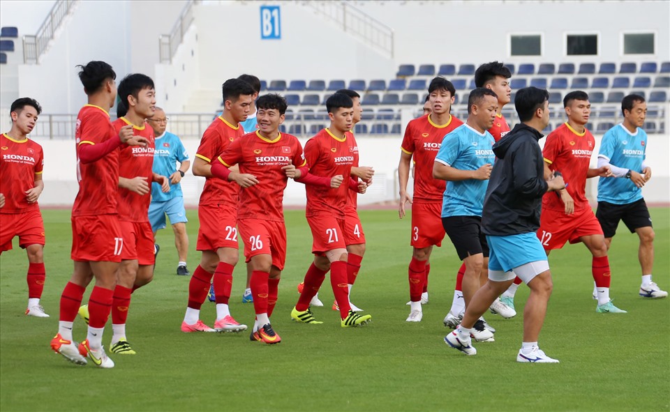 Ngày 24.11, đội tuyển Việt Nam tiếp tục tập luyện tại sân vận động Bà Rịa. Đây là buổi tập thứ 4 của thầy trò huấn luyện viên Park Hang-seo trong chuyến tấp huấn tại Bà Rịa - Vũng Tàu.