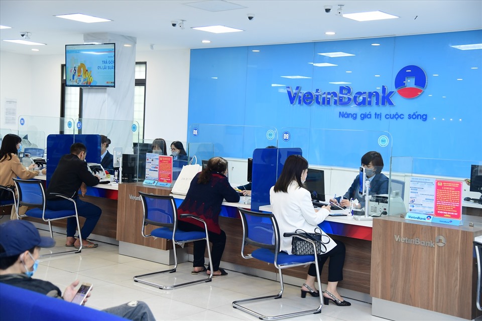 VietinBank tiếp tục có các biện pháp hỗ trợ thiết thực, tháo gỡ khó khăn cho khách hàng. Ảnh: N.H