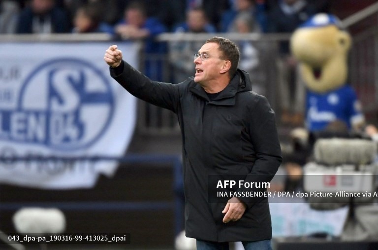 Ralf Rangnick dành nhiều danh hiệu trên cương vị huấn luyện viên trưởng của Schalke 04. Ảnh: AFP