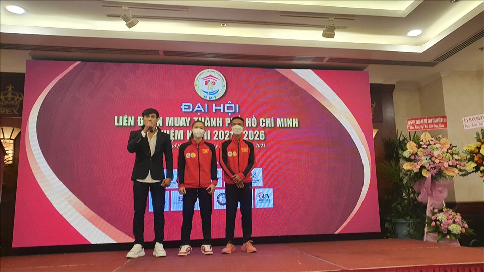 Võ sĩ Nguyễn Trần Duy Nhất cùng 2 đồng nghiệp cam kết sẽ thi đấu tốt nhất tại Giải vô địch thế giới, để mang vinh quang về cho Muay TPHCM.
