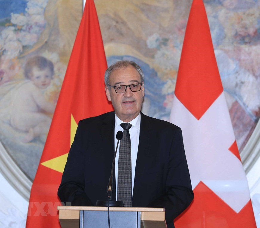 Tổng thống Thụy Sĩ Guy Parmelin phát biểu tại Diễn đàn doanh nghiệp Việt Nam-Thụy Sĩ. Ảnh: TTXVN