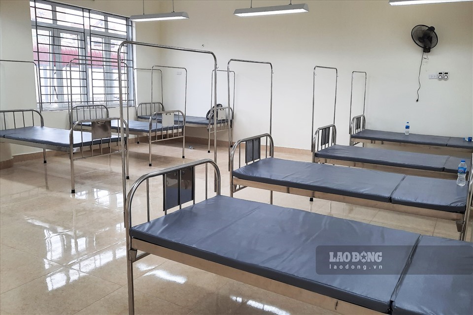 Trạm Y tế lưu động 300 giường tại Hoài Đức được thí điểm để điều trị F0 thể nhẹ. Ảnh T.Vương