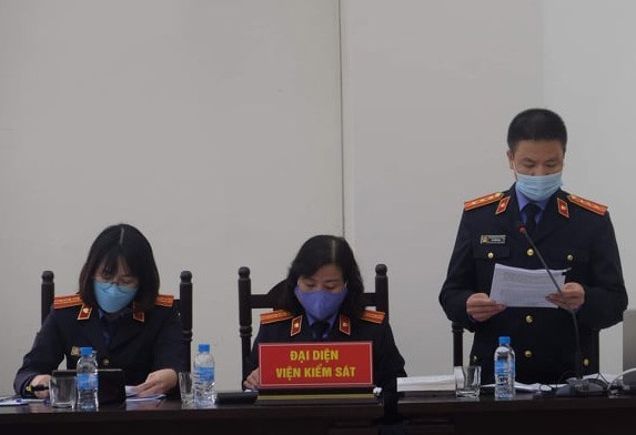 Đại diện Viện Kiểm sát nêu quan điểm giải quyết vụ án sai phạm tại Dự án cao tốc Đà Nẵng - Quảng Ngãi. Ảnh: C.H