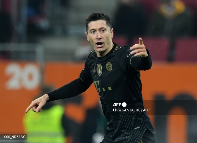 4. Robert Lewandowski (Bayern Munich): 14 bàn thắng (28 điểm)