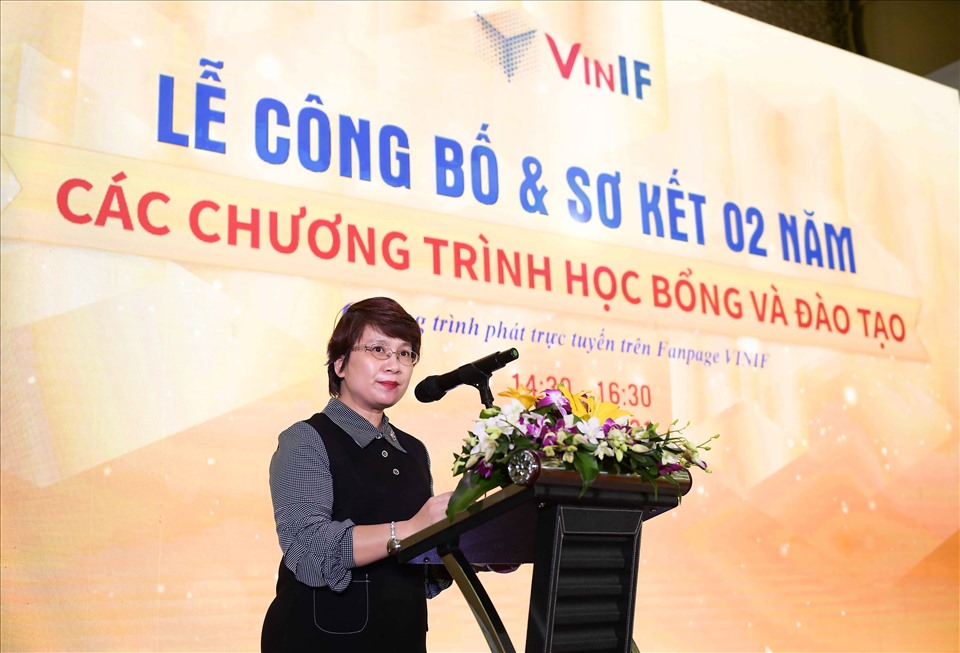 PGS.TS Nguyễn Thu Thủy (Vụ trưởng Vụ Giáo dục Đại học, Bộ GD&ĐT) đánh giá cao những nỗ lực của Quỹ VinIF trong việc phát triển nguồn nhân lực chất lượng cao tại Việt Nam.