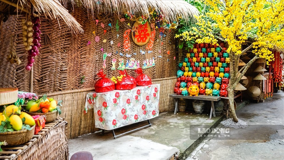 Lá dừa: Lá dừa là một vật phẩm được ưa chuộng trong việc trang trí và ẩm thực cho du khách đến Việt Nam. Năm 2024, lá dừa sẽ được khai thác và sáng tạo với nhiều hình dáng độc đáo như hoa, cây xanh hay trang trí nội thất. Để cập nhật và tìm hiểu ý tưởng trang trí với lá dừa, hãy xem hình ảnh.