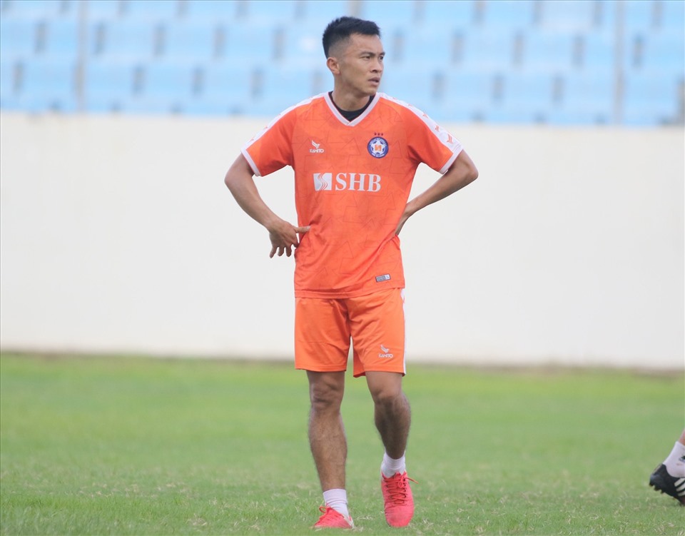 Phạm Nguyên Sa trở về khoác áo Đà Nẵng từ V.League 2022. Ảnh: Văn Tuân