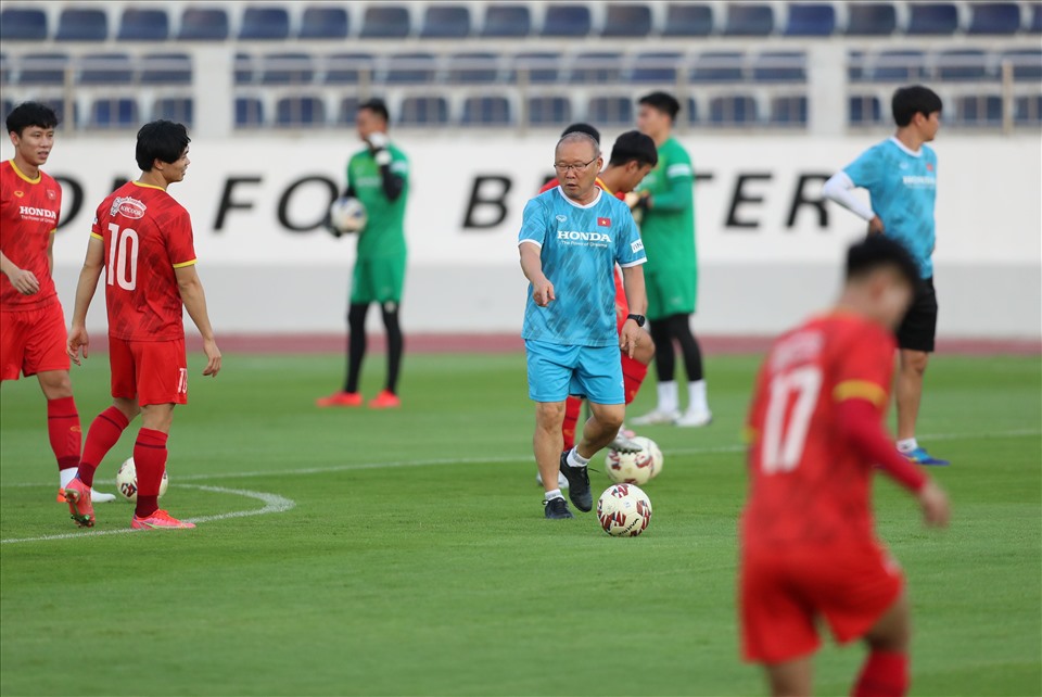 Huấn luyện viên Park Hang-seo chốt danh sách 30 cái tên dự AFF Cup 2020. Ảnh: VFF